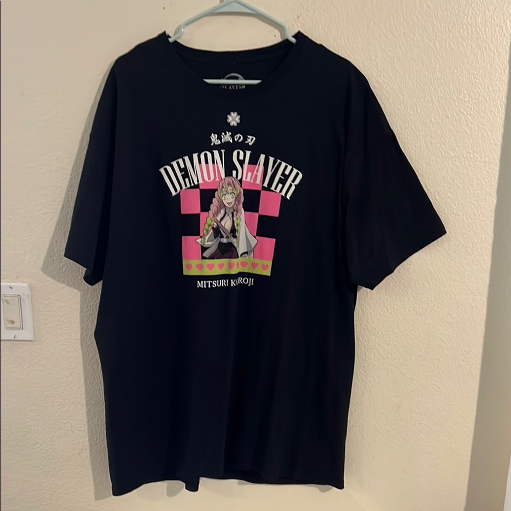 Black Short Sleeve Graphic Tees